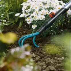 GARDENA Combisysteem Krabber Cultivatior - Werkbreedte 9 Cm - Aanbevolen Steellengte 130 Cm -Gardena Tuin Aanbiedingen Winkel 1195x1200 2