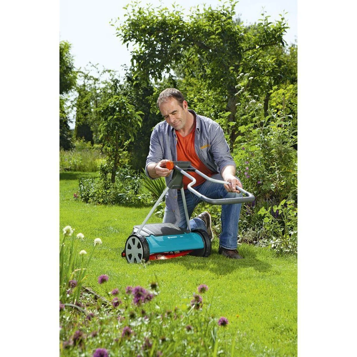 GARDENA - Kooimesmaaier 400C - Grasmaaier - Maaibreedte 40 Cm - Gazons Tot Ca. 250 M² 8 GARDENA - Kooimesmaaier 400C - Grasmaaier - Maaibreedte 40 Cm - Gazons Tot Ca. 250 M² - Afbeelding 8