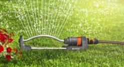 GARDENA - Zwenksproeier Aqua S - Tuinsproeier - 90 Tot 220 M² -Gardena Tuin Aanbiedingen Winkel 1200x657