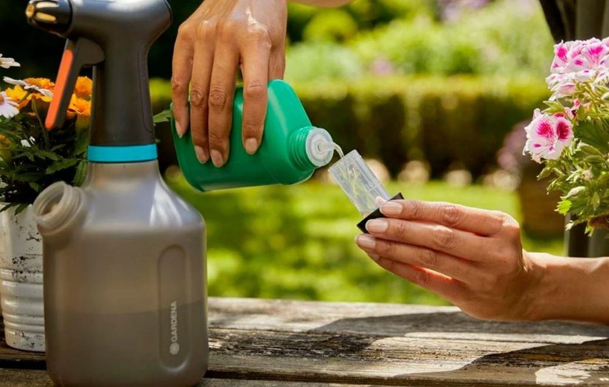 Gardena Plantenspuit 1 Liter 8 Gardena Plantenspuit 1 Liter - Afbeelding 8