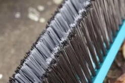 GARDENA Combi System Straatbezem - Aanbevolen Steellengte 130-150 Cm -Gardena Tuin Aanbiedingen Winkel 1200x798 1