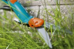 GARDENA Comfort Grasschaar - 360° Draaibaar - Antikleef Coating - Golfsnede -Gardena Tuin Aanbiedingen Winkel 1200x799 101