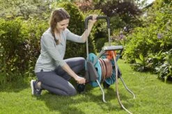 GARDENA - AquaRoll M CleverRoll Easy Slangenwagen - Maximaal 60 Meter - Inklapbare Zwengel 22 GARDENA - AquaRoll M CleverRoll Easy Slangenwagen - Maximaal 60 Meter - Inklapbare Zwengel -Gardena Tuin Aanbiedingen Winkel 1200x799 148