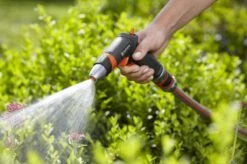 GARDENA - Comfort Reinigingsbroes - Spuitpistool - Traploos Instelbaar -Gardena Tuin Aanbiedingen Winkel 1200x799 155