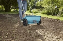 GARDENA - Strooiwagen L - Strooikar - 400m2 - 12.5 Liter -Gardena Tuin Aanbiedingen Winkel 1200x799 90