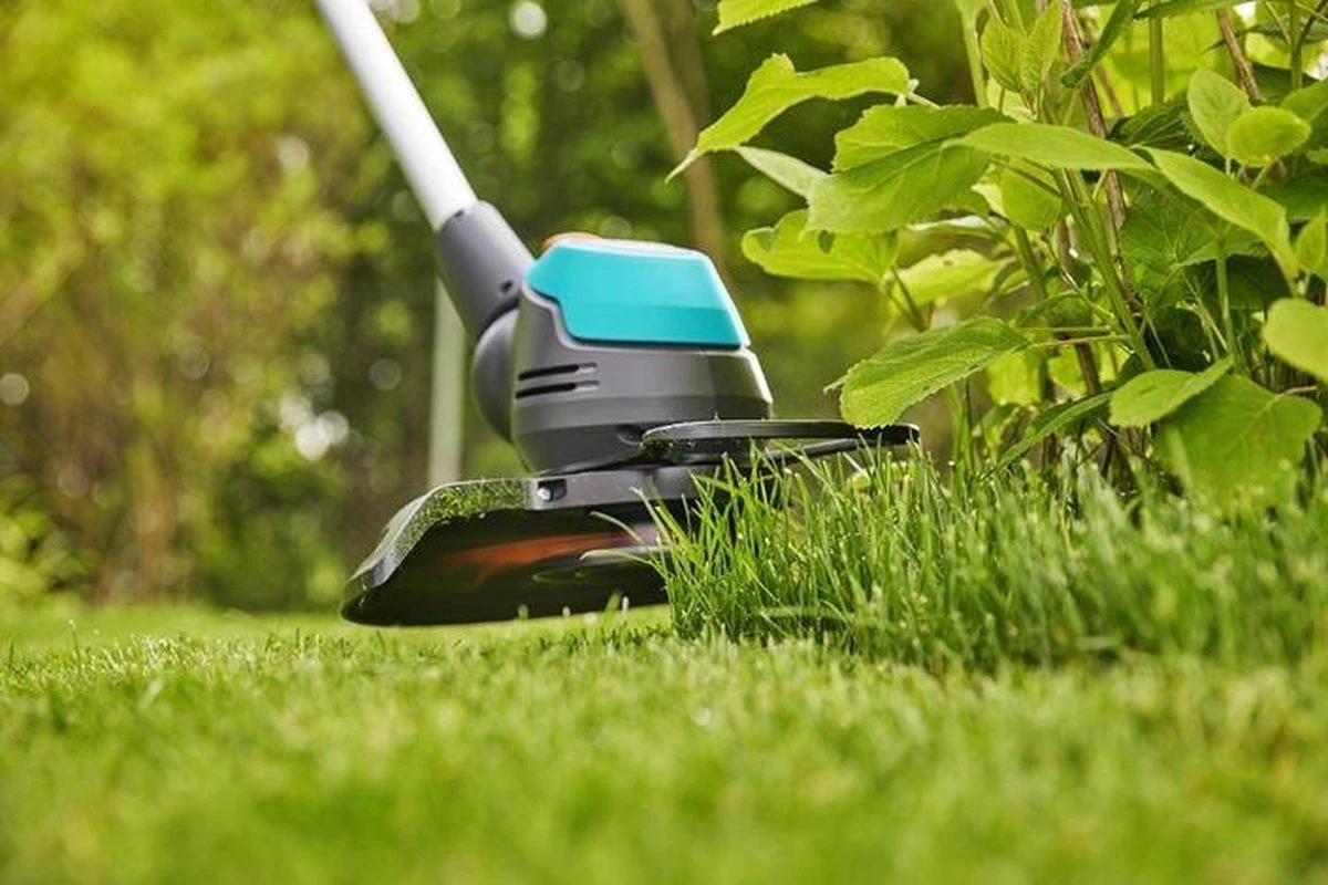 GARDENA EasyCut Accu Grastrimmer - 23/18V P4A Solo - Maaibreedte 23cm - Zonder Accu 3 GARDENA EasyCut Accu Grastrimmer - 23/18V P4A Solo - Maaibreedte 23cm - Zonder Accu - Afbeelding 3