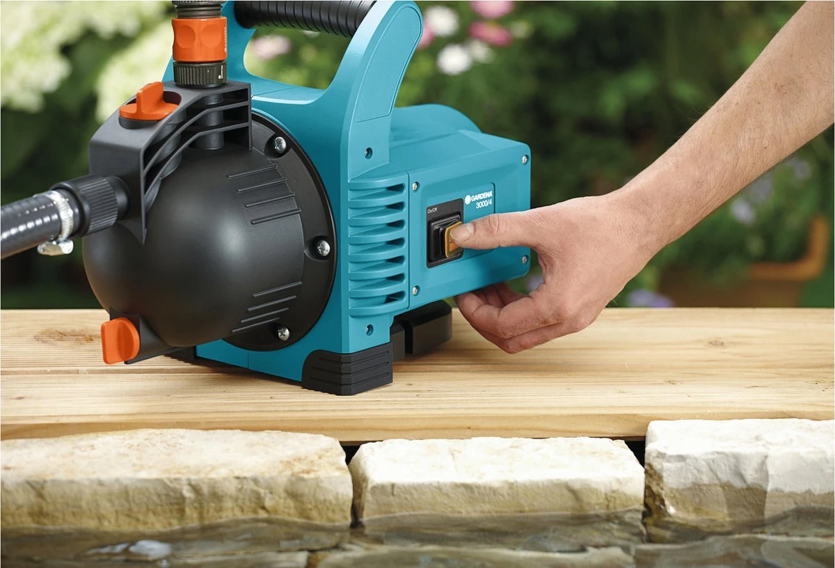 GARDENA - Classic Besproeiingspomp 3000/4 - Waterpomp - 600 W - 3100 L/h 5 GARDENA - Classic Besproeiingspomp 3000/4 - Waterpomp - 600 W - 3100 L/h - Afbeelding 5
