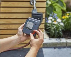 GARDENA - Select Computer Besproeiingscomputer - 3 Besproeiingen Per Dag -Gardena Tuin Aanbiedingen Winkel 1200x962