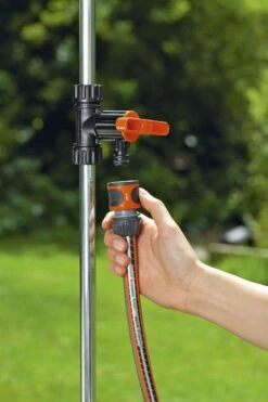 GARDENA - Tuindouche Solo Buitendouche - Verstelbare Hoogte 6 GARDENA - Tuindouche Solo Buitendouche - Verstelbare Hoogte -Gardena Tuin Aanbiedingen Winkel 800x1200 1