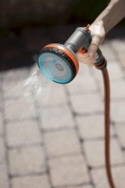 GARDENA - Comfort Broeskop - 5 Straalsoorten - Grijs -Gardena Tuin Aanbiedingen Winkel 800x1200 39