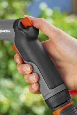 GARDENA - Classic Reinigingspistool - Spuitpistool - Traploos Instelbaar -Gardena Tuin Aanbiedingen Winkel 800x1200 57