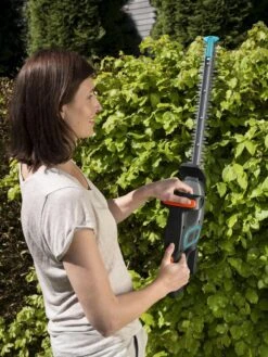GARDENA - EasyCut Li Accu - Heggenschaar (gemotoriseerd) - Meslengte 40 Cm - Mesopening 16 Mm -Gardena Tuin Aanbiedingen Winkel 900x1200 3